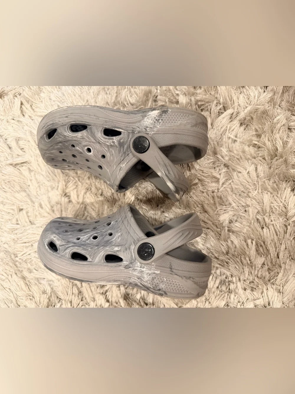 Casual Gray Foam Clog with Strap - Women